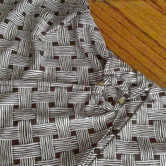 Plus Size Ann Taylor Loft Faux Wrap Black and White Weave Pattern Dress Size 14 - Picture 6 of 15